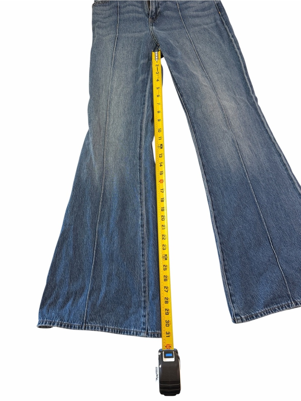 Express Women's Mid-Blue Flare Wide-Leg Jeans - Picture 6 of 9